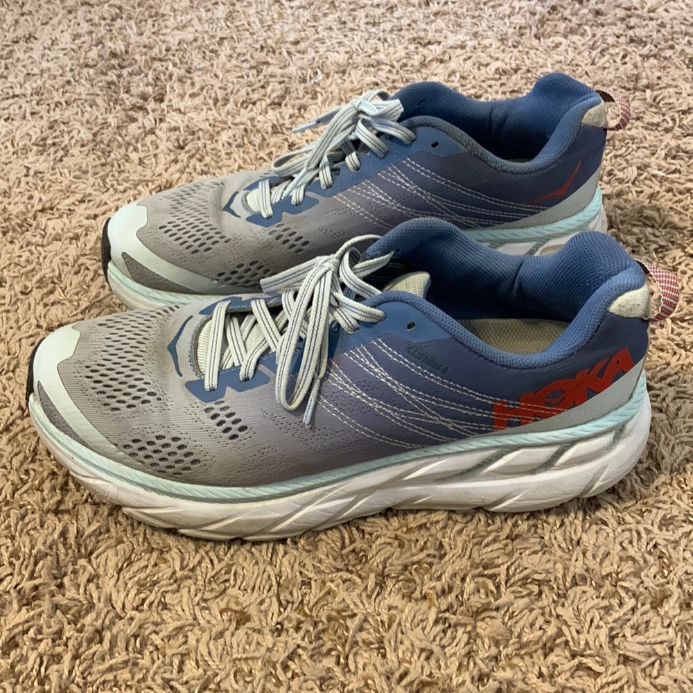 Hoka Clifton 6